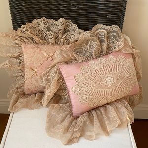 Pair of Victorian lace accent pillows